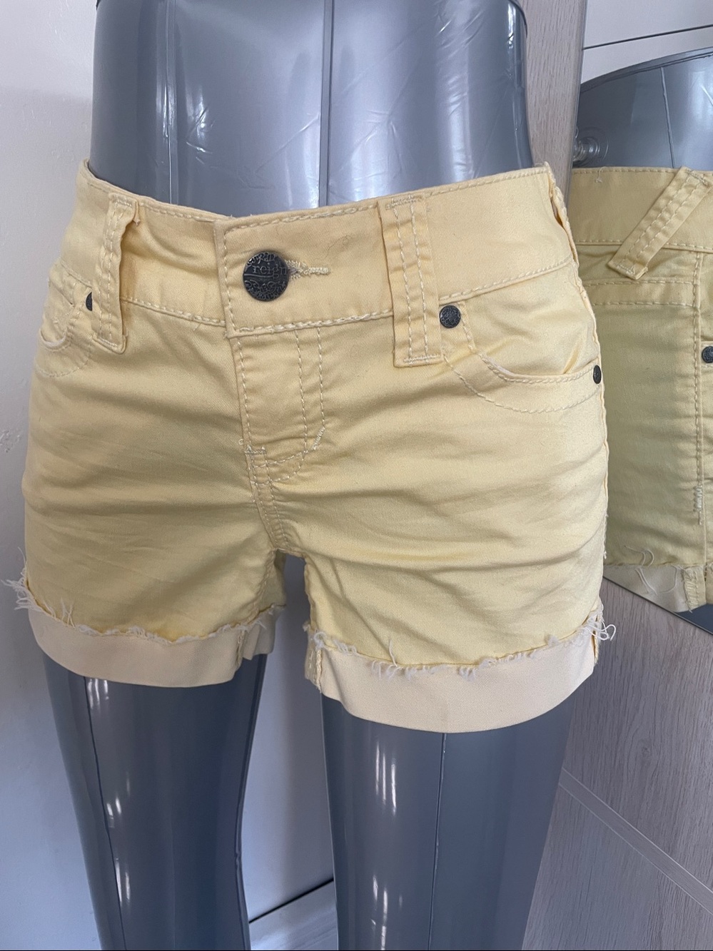 Reign Shortie shorts